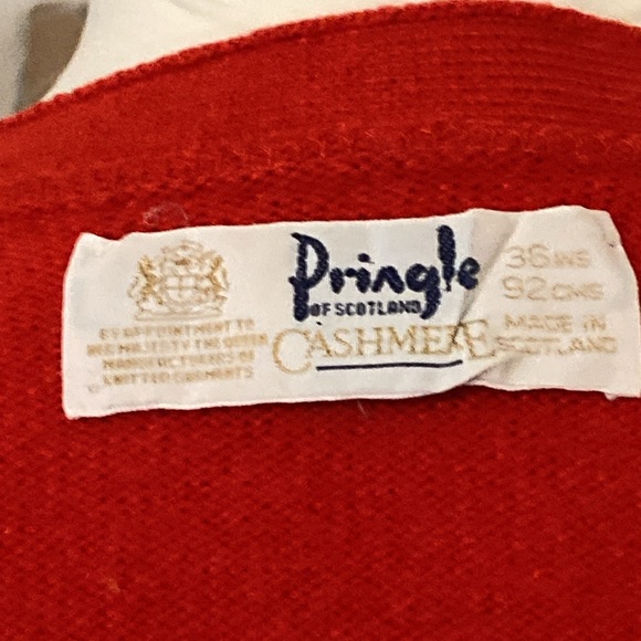 - gorgeous Pringle Cardinal Red Cashmere Cardigan M - Picture 7 of 7